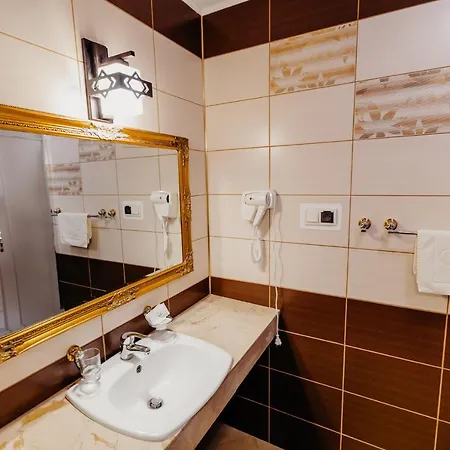 Hotel Korczowa Mlyny  Esterno foto
